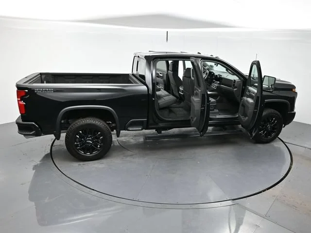 Used 2025 Black Chevrolet LTZ image 46