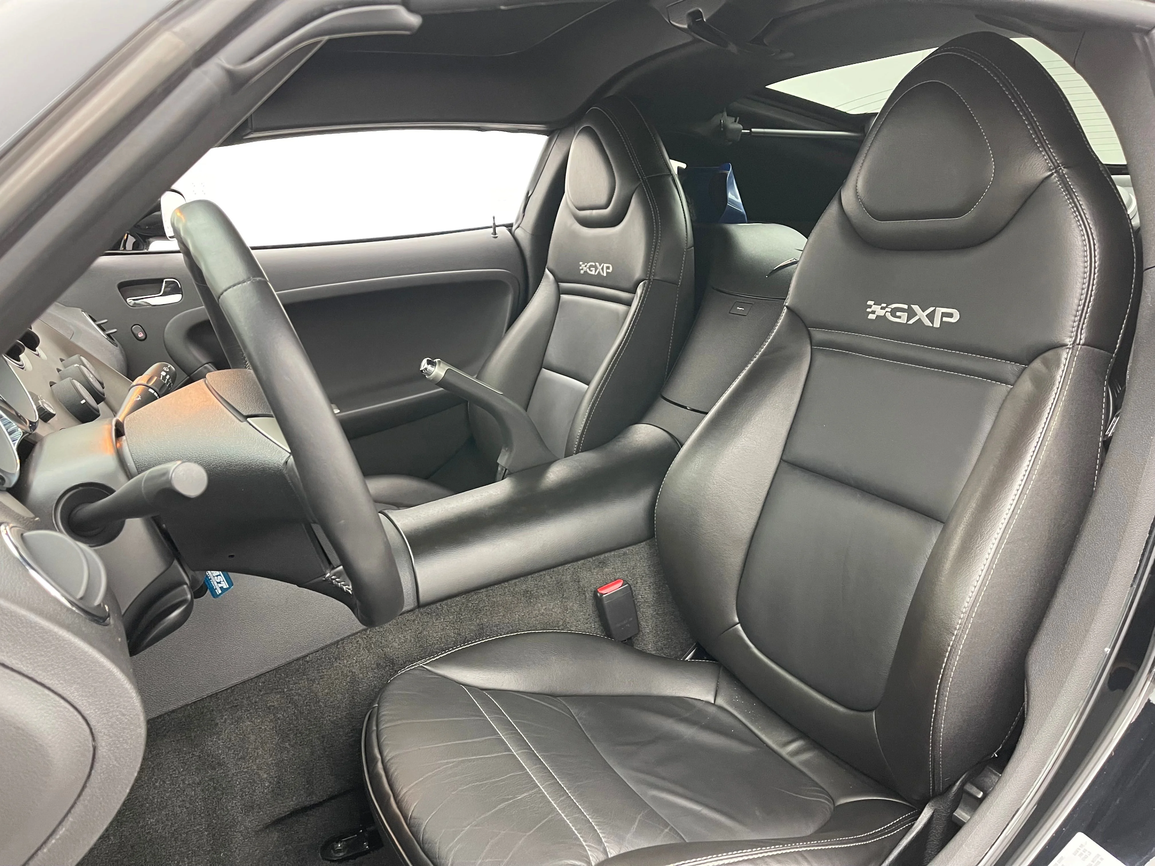 Used 2009 Mysterious (Black) Pontiac GXP image 16