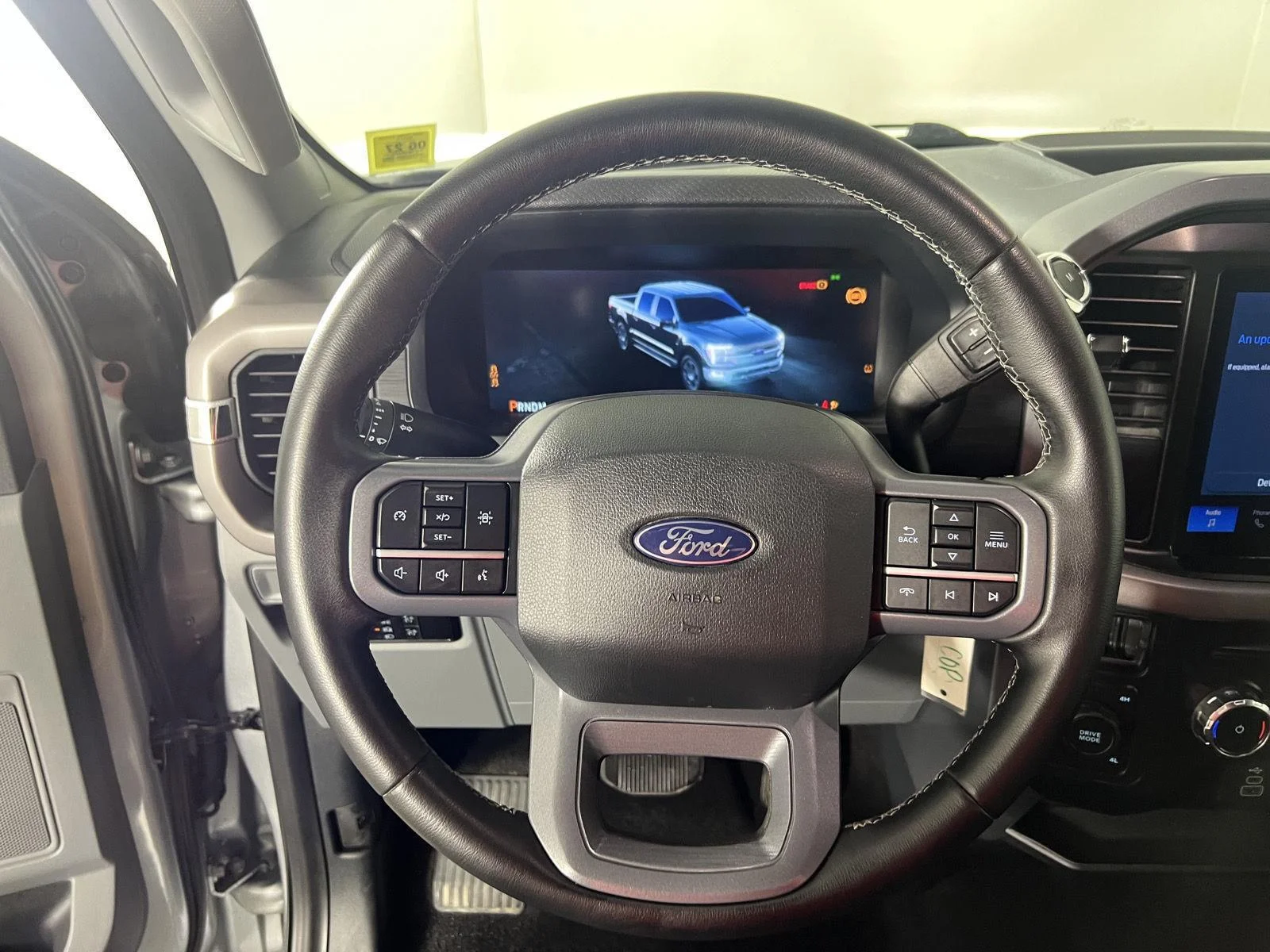 Used 2025 Silver Ford XLT image 9