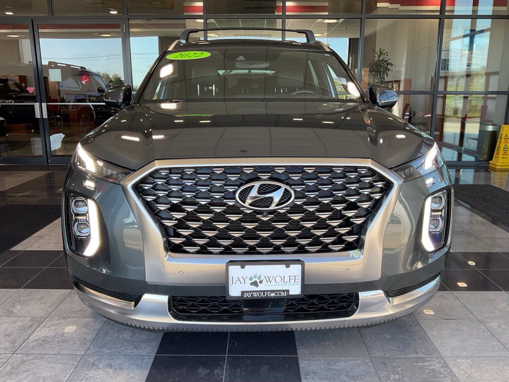 Used 2022 Hyundai Palisade Calligraphy with VIN KM8R7DHE5NU408001 for sale in Kansas City
