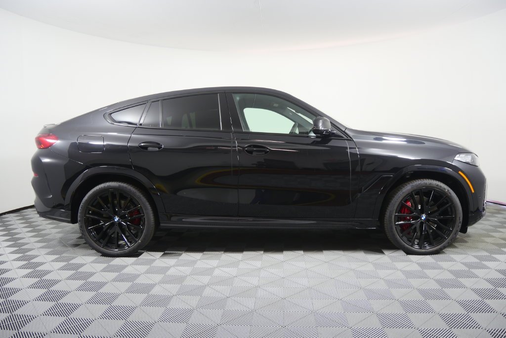 New 2027 Black Sapphire Metallic BMW xDrive40i image 3