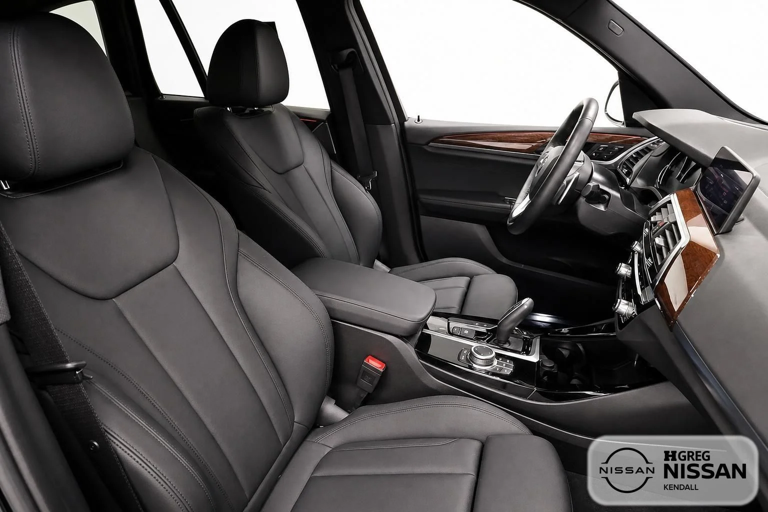 Used 2021 Black BMW xDrive30i image 11