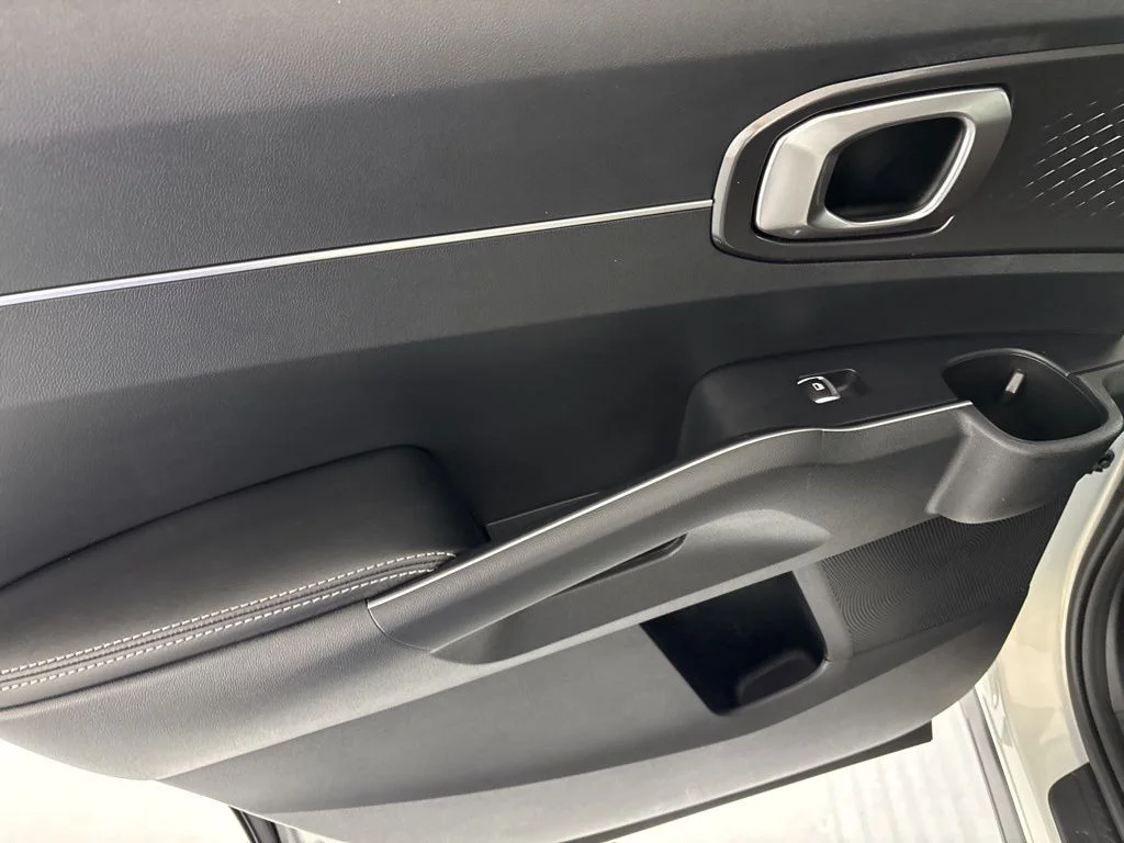 New 2026 Ivory Silver Kia EX image 24