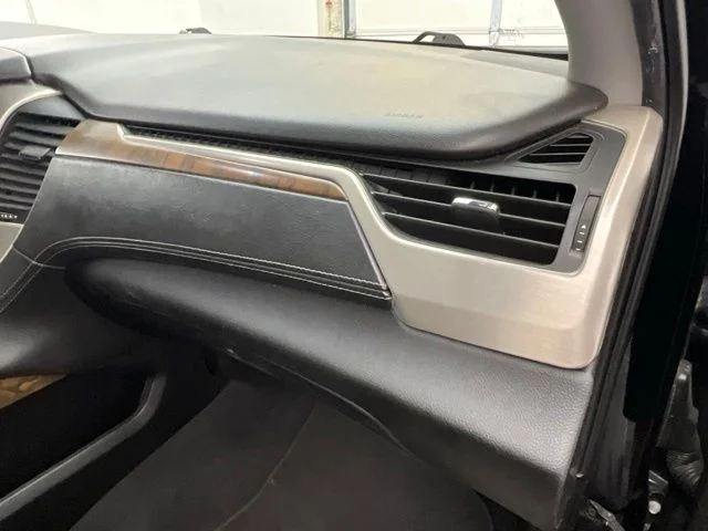 Used 2019 Black GMC Denali image 15