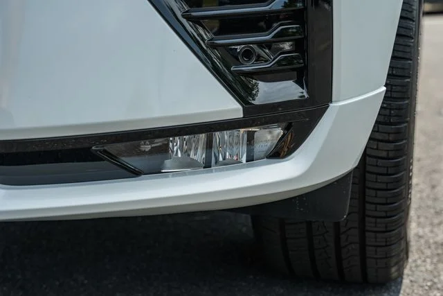 New 2026 Crystal White Volvo B5 Ultra image 16