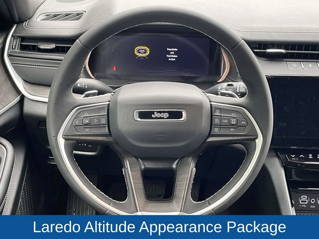 Used 2026 White Jeep Altitude image 23