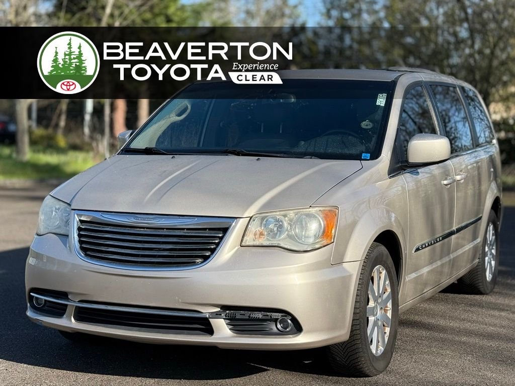 2013 Chrysler Town & Country Touring