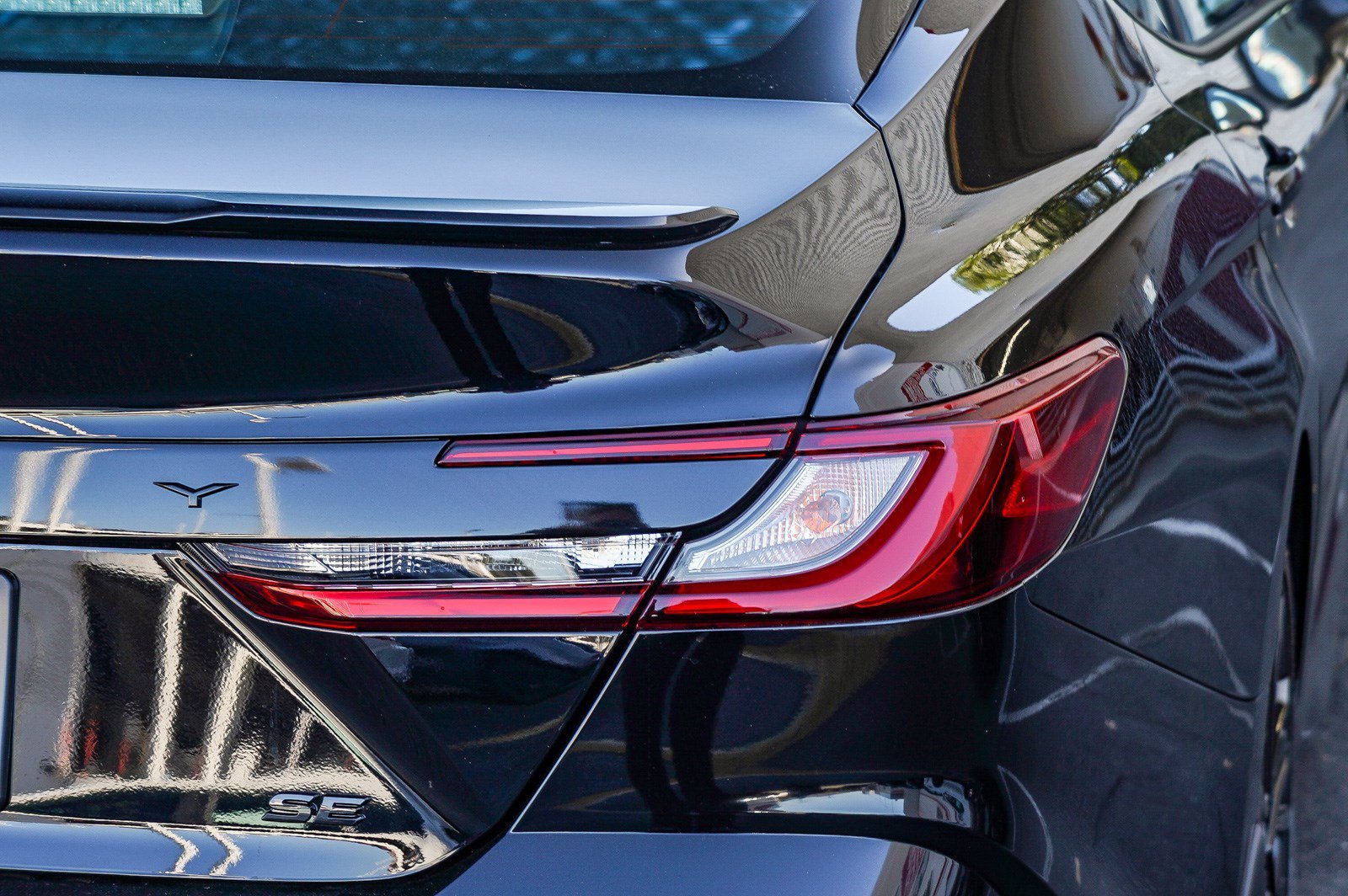 New 2026 Midnight Black Metallic Toyota SE image 7