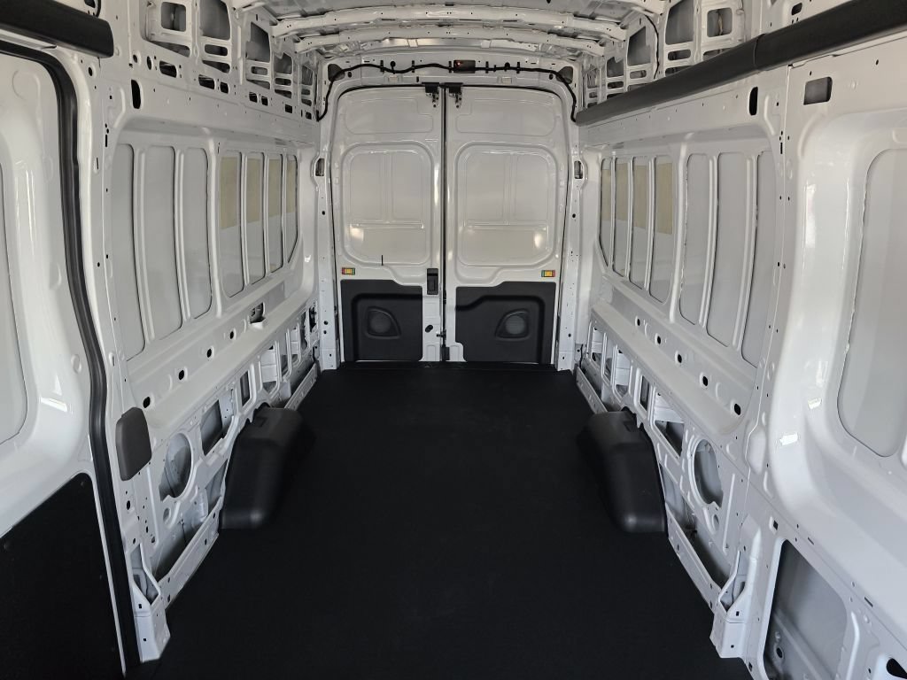 New 2026 Oxford White Ford XL image 31