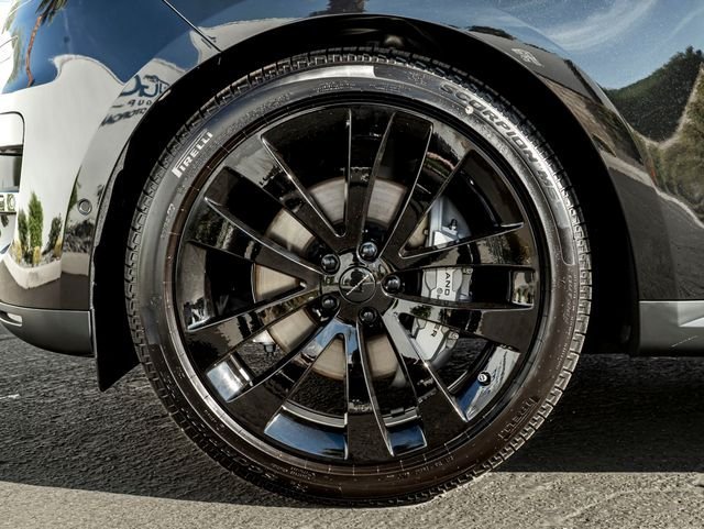 New 2026 Santorini Black LAND ROVER SE image 11
