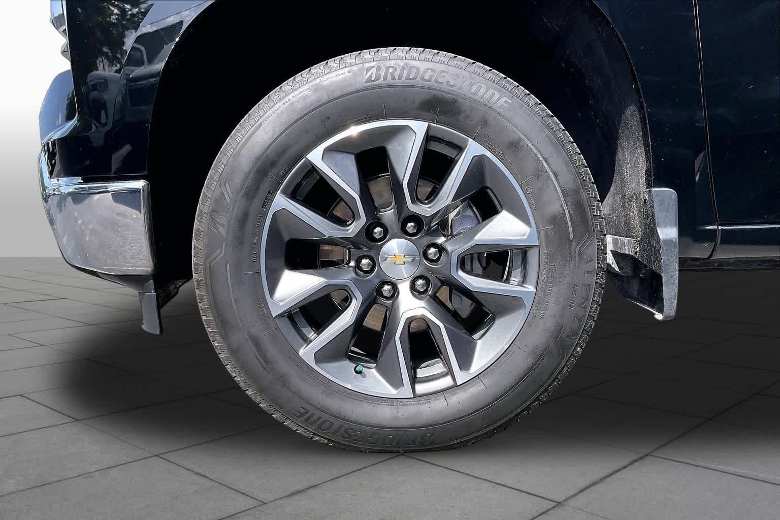 Used 2023 Black Chevrolet LT image 10