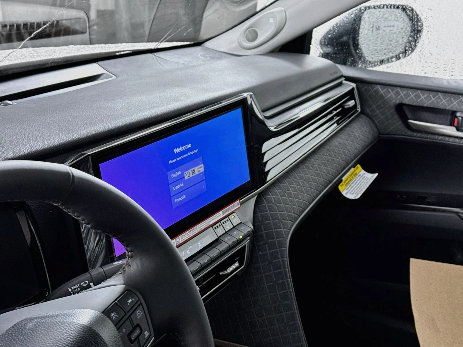 New 2026 Wind Chill Pearl <sup>1</sup> Toyota  XLE AWD image 7