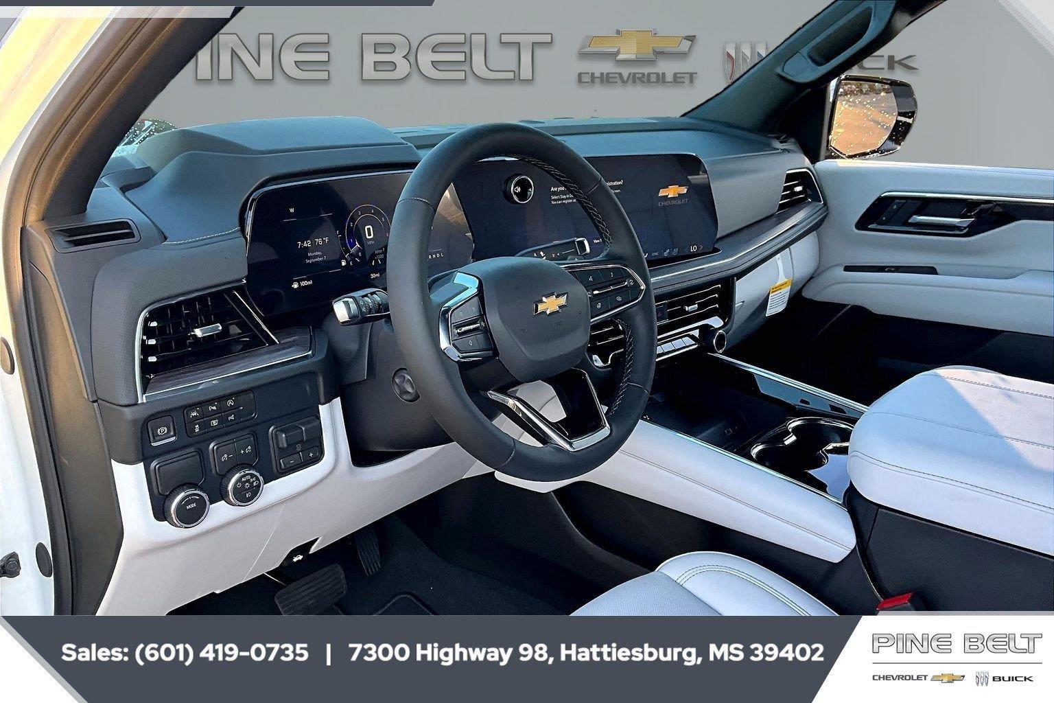 New 2026 Polar White Tricoat Chevrolet Premier image 12