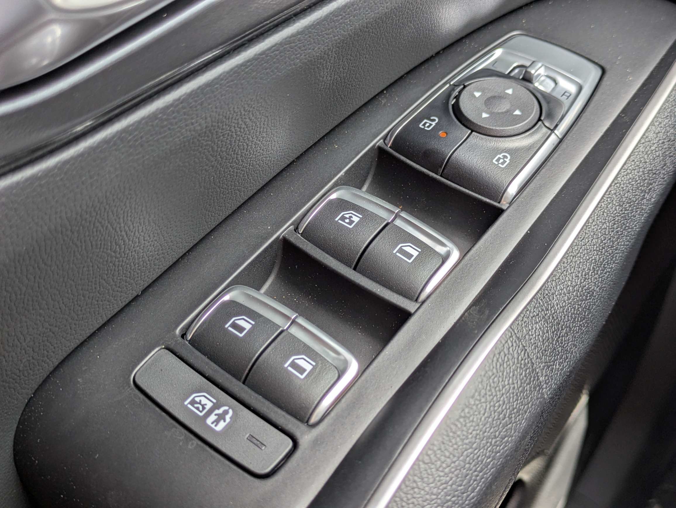 New 2026 Ebony Black Kia LX image 26