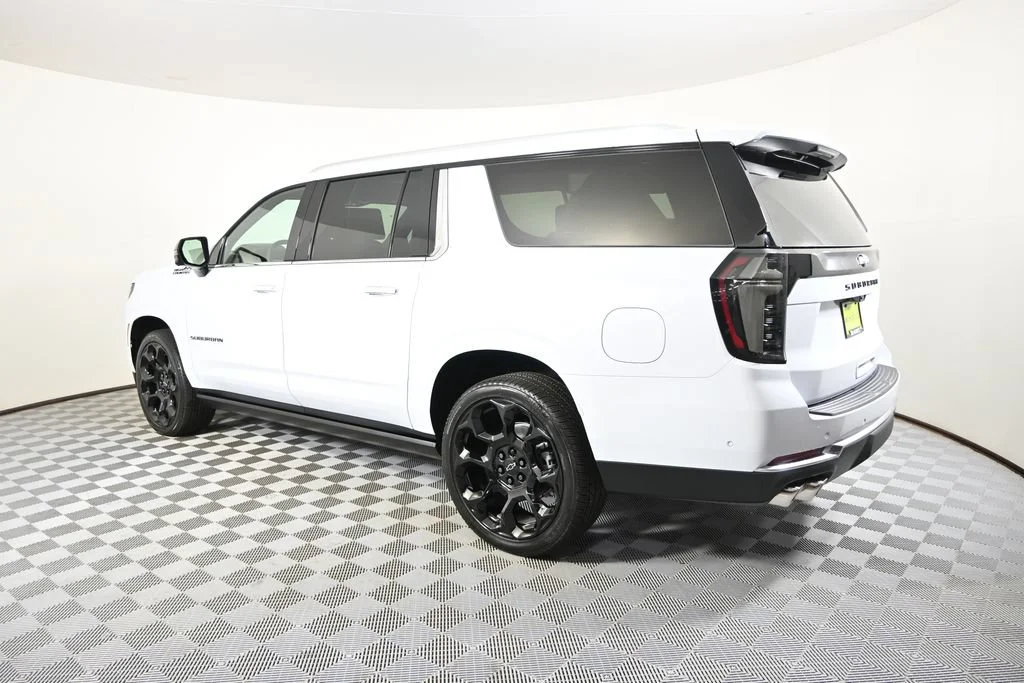 New 2026 Polar White Tricoat Chevrolet High Country image 4