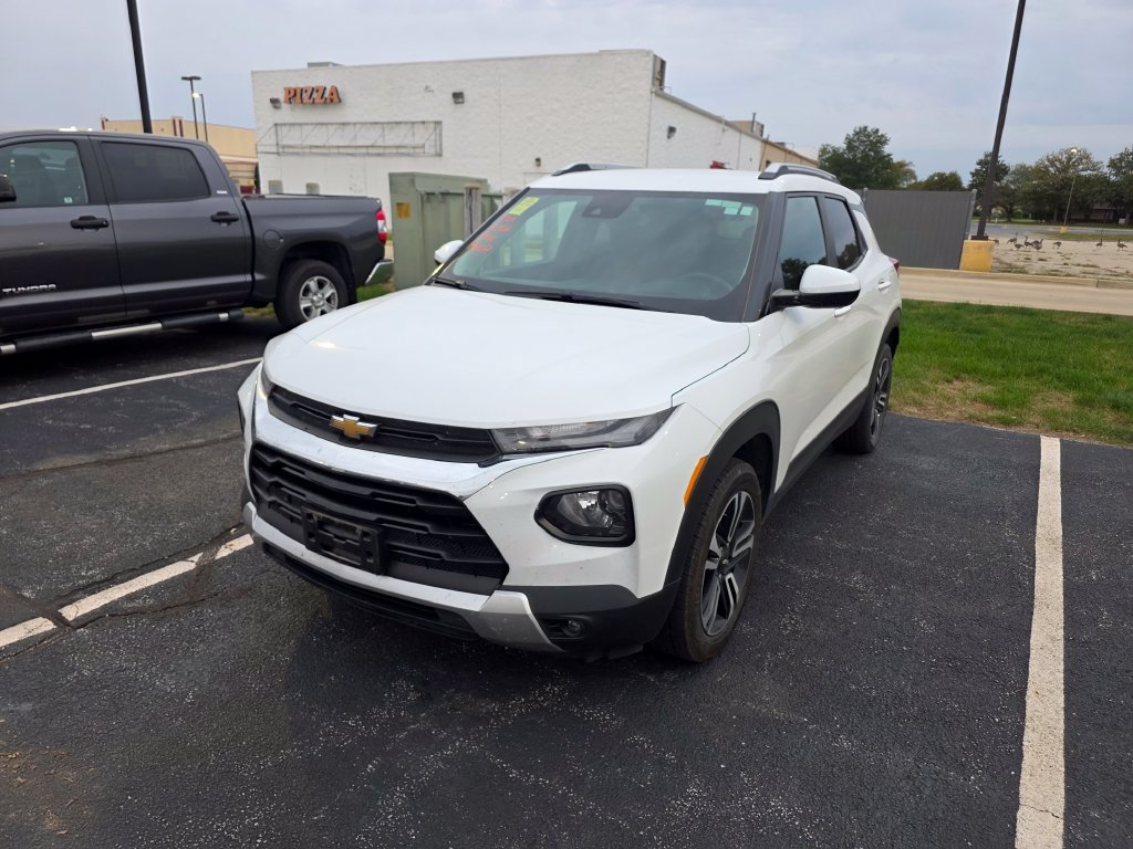 Used 2023 Summit White Chevrolet LT image 2