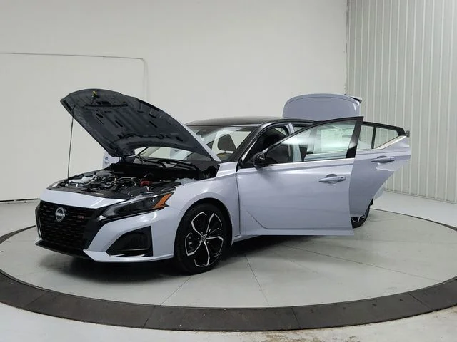 New 2026 Gray Nissan 2.5 SR image 11