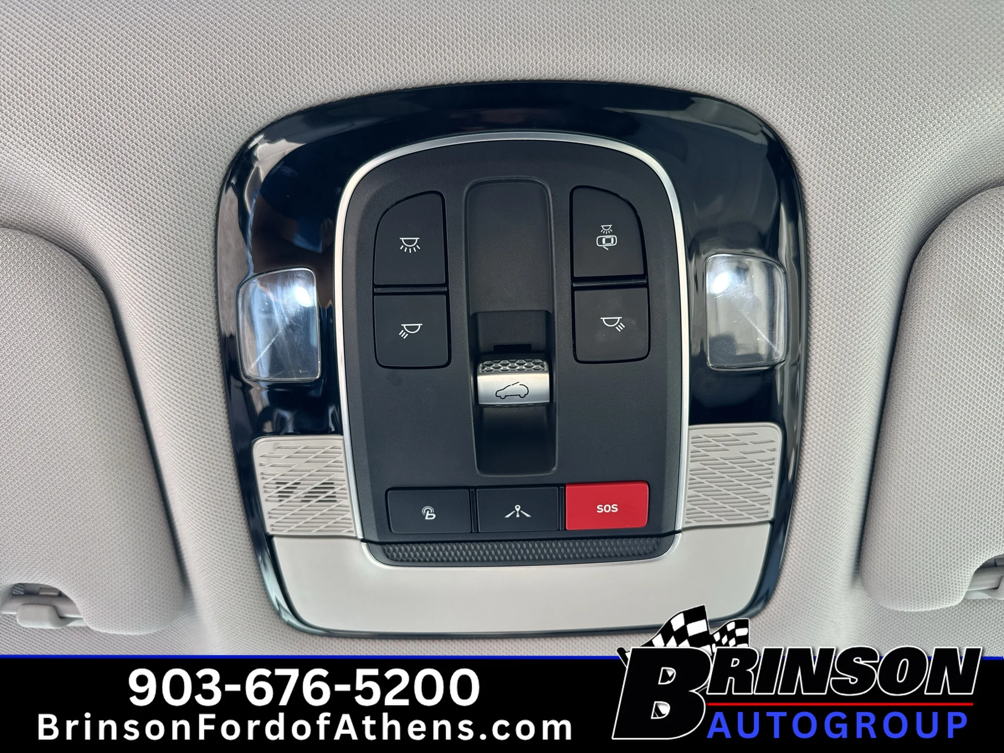 Used 2022 Abyss Black Pearl Hyundai SEL image 32