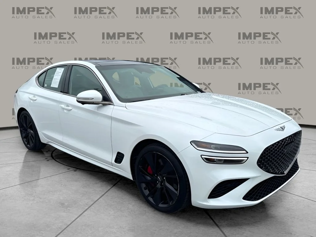 Used 2023 White Genesis 3.3T image 4