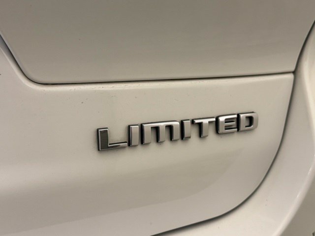 Used 2024 Bright White Clearcoat Jeep Limited image 15