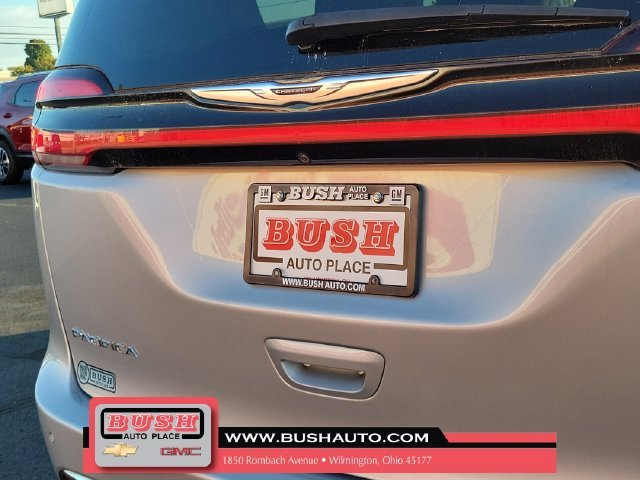 2024 Chrysler Pacifica Touring L - Photo 7