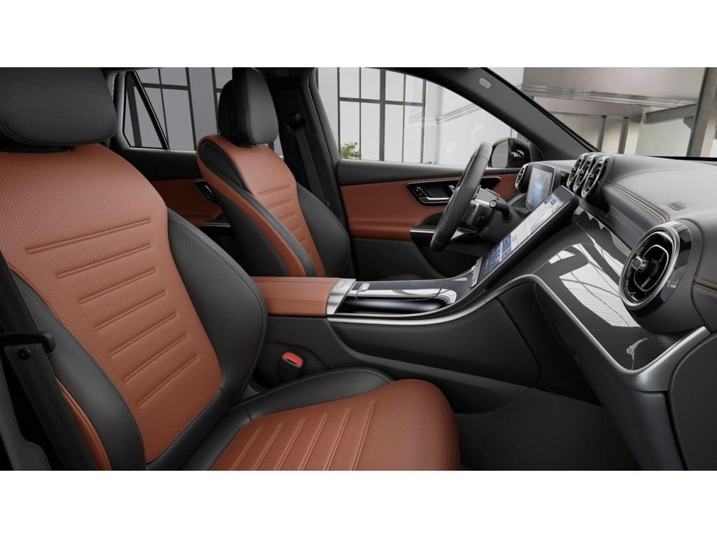 New 2026 Polar White Mercedes-Benz GLC 300 4MATIC® image 4