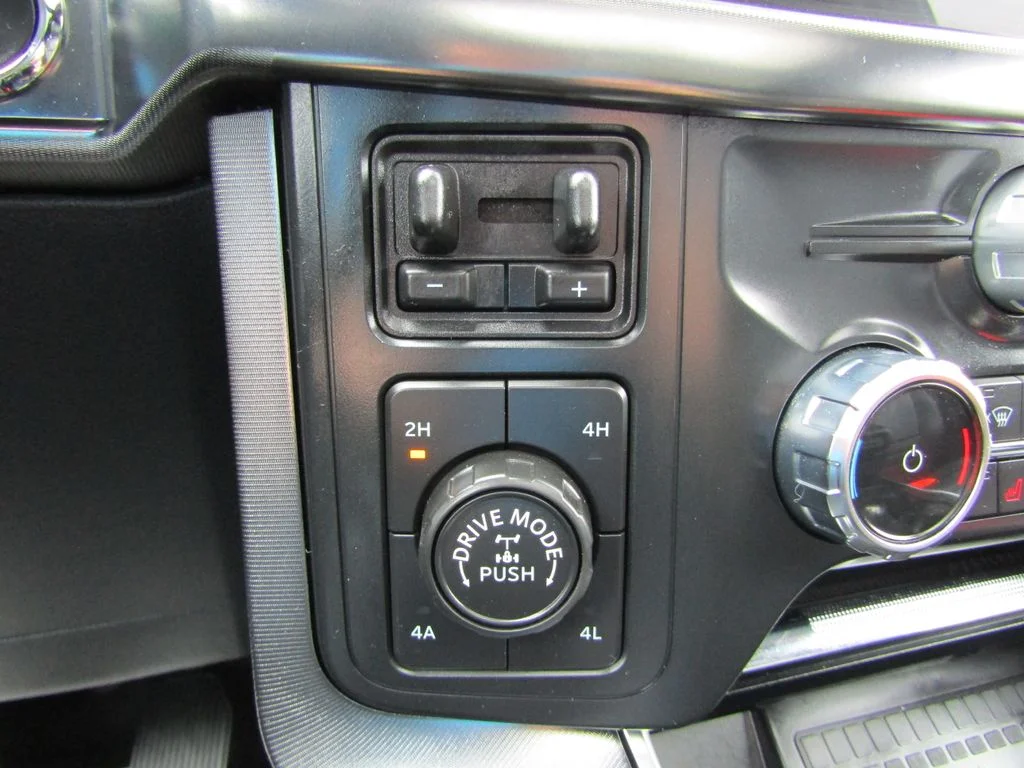 Used 2022 Agate Black Metallic Ford Platinum image 36