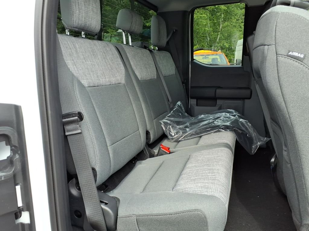 New 2026 Oxford White Ford F-350® XLT image 15