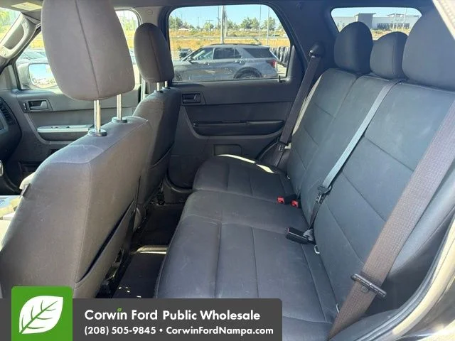 Used 2011 Black Ford XLT image 9