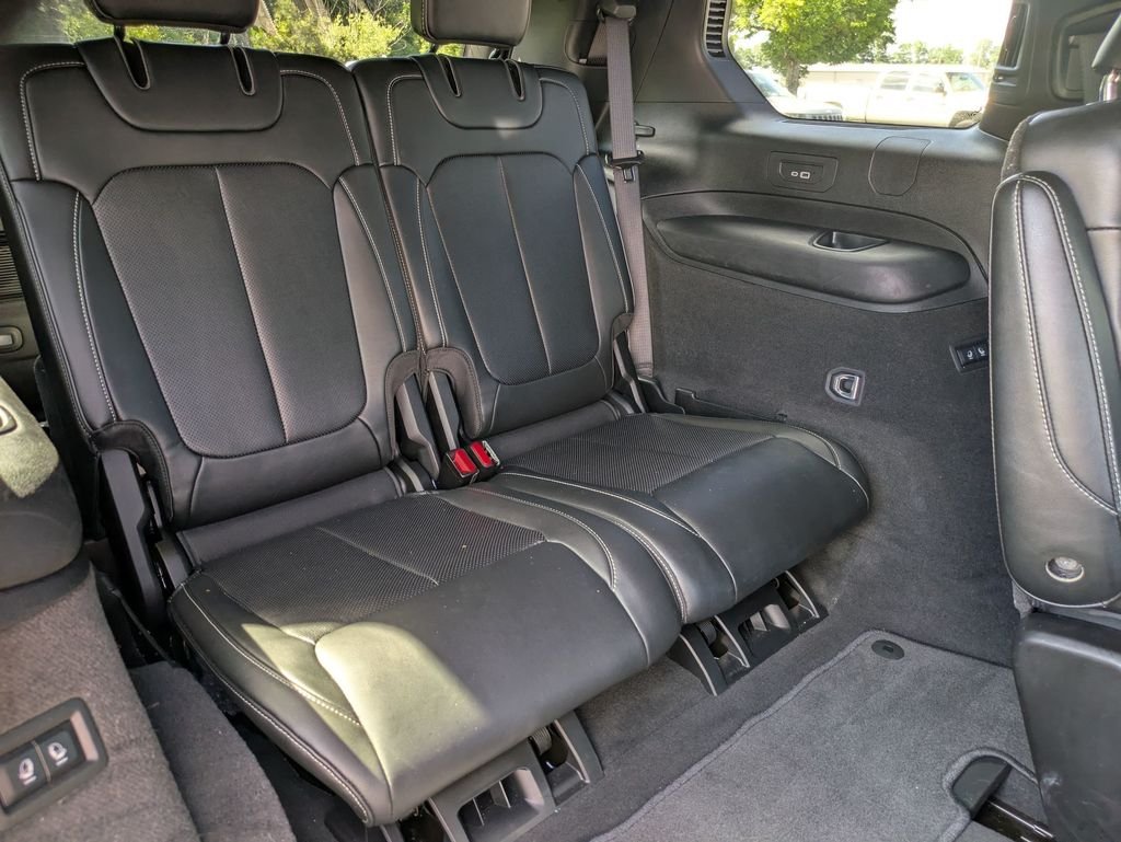Used 2023 White Jeep Overland image 37