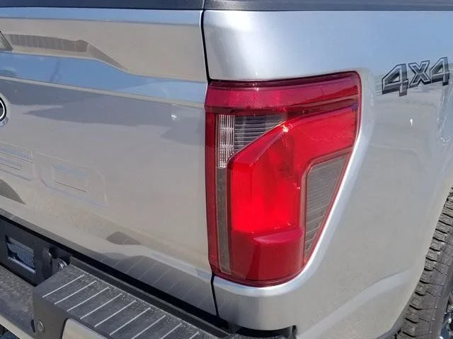 New 2026 Iconic Silver Metallic Ford XLT image 4