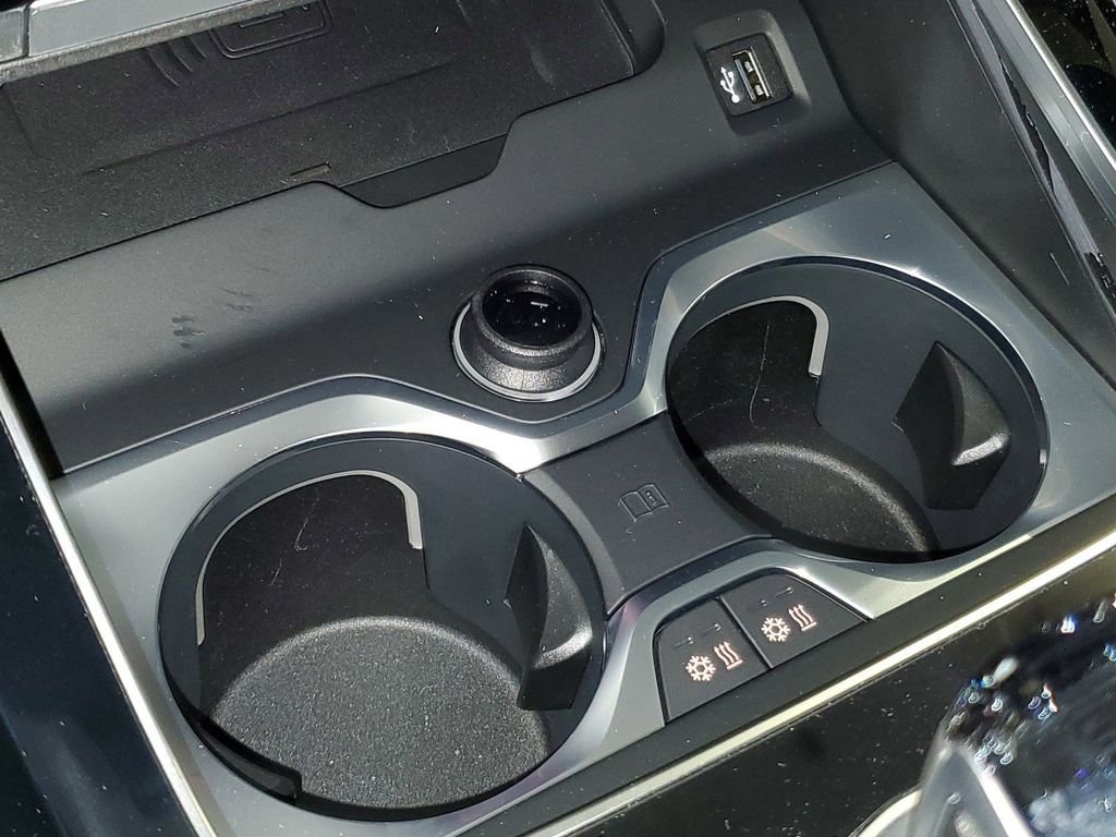 2025 BMW X7 ALPINA XB7 - Photo 24