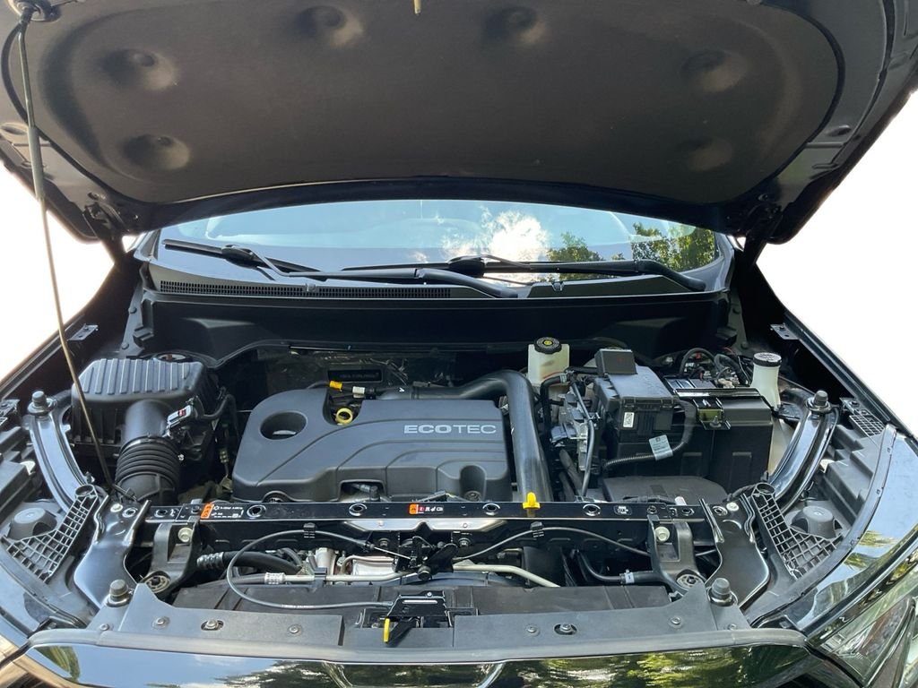 Used 2022 Black GMC SLE image 14