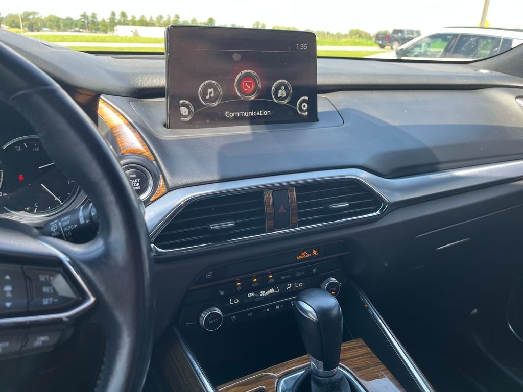 Used 2020 White Mazda Signature image 17
