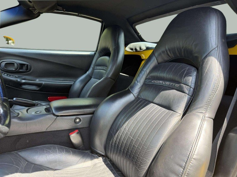 Used 2003  Chevrolet  image 18