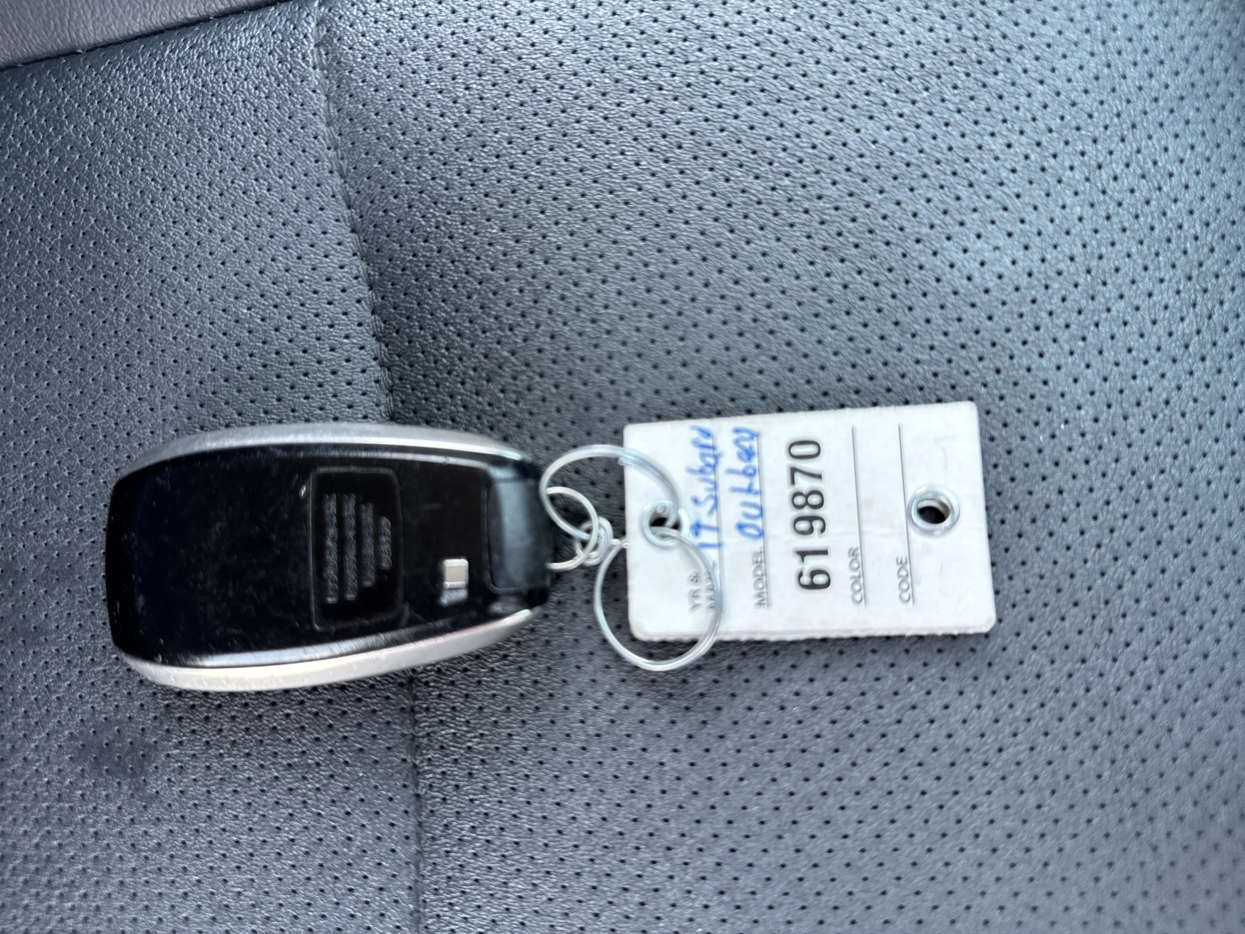 Used 2019 Crystal White Pearl Subaru Limited image 24