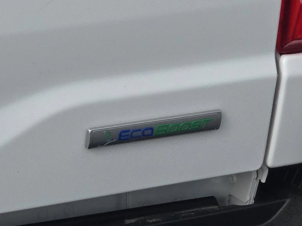 Used 2021 White Ford XL image 21