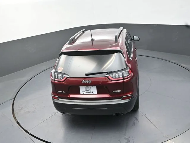 Used 2022 Red Jeep Latitude Lux image 17