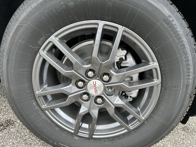 New 2026 Sterling Metallic GMC Elevation image 21