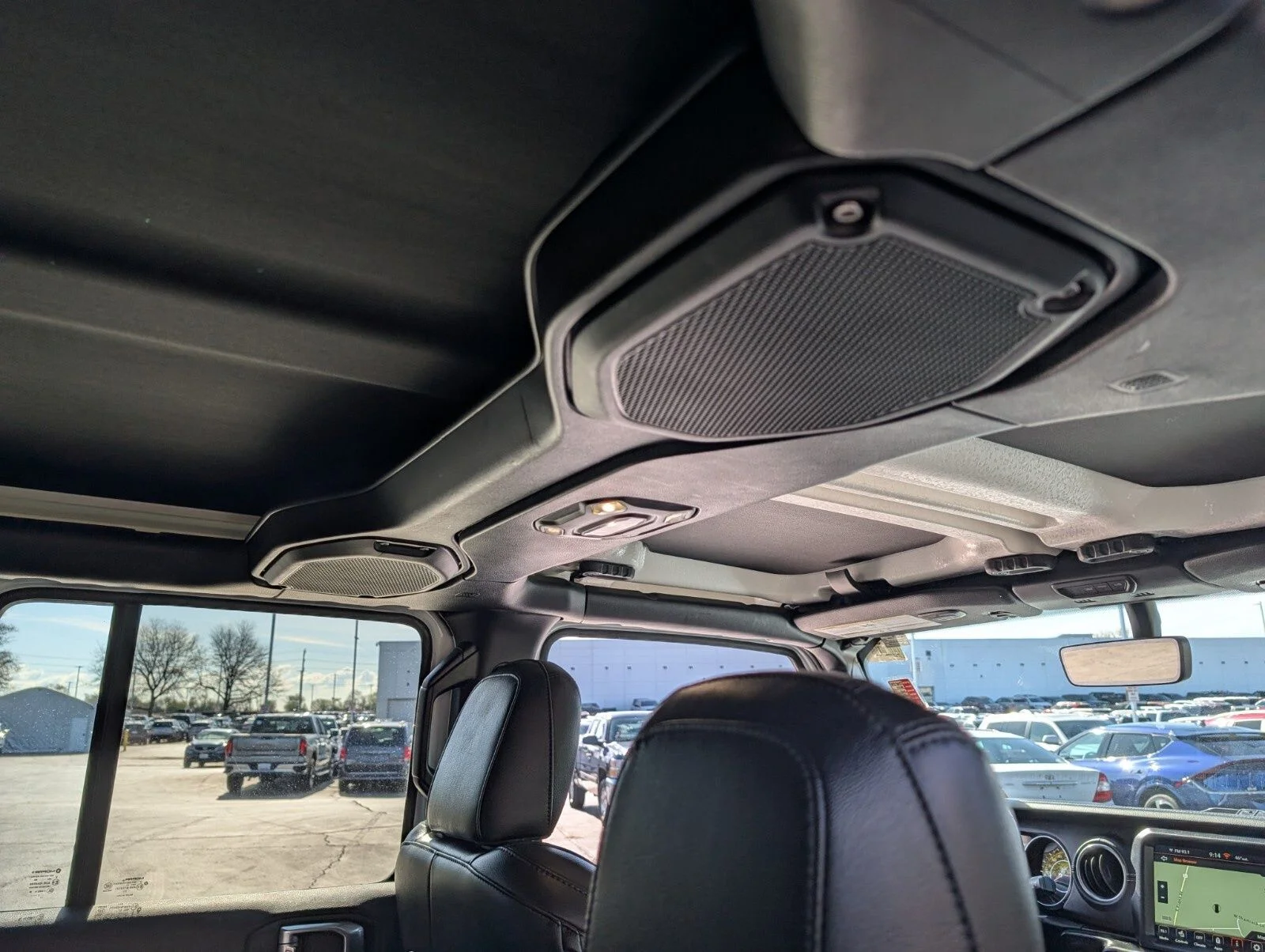 2022 Jeep Wrangler Unlimited Sahara - Photo 24