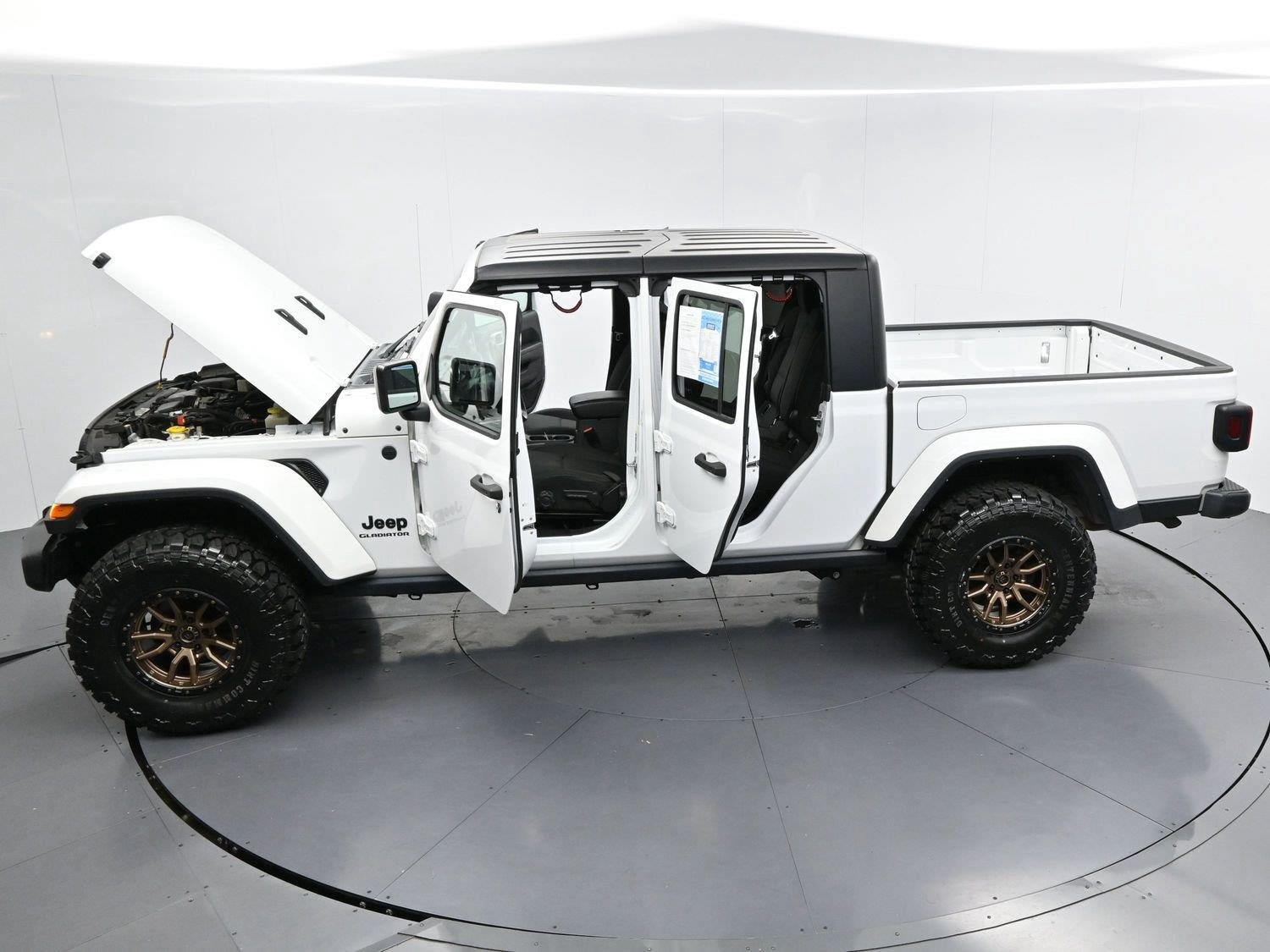 Used 2022 Bright White Clearcoat Jeep Willys image 39