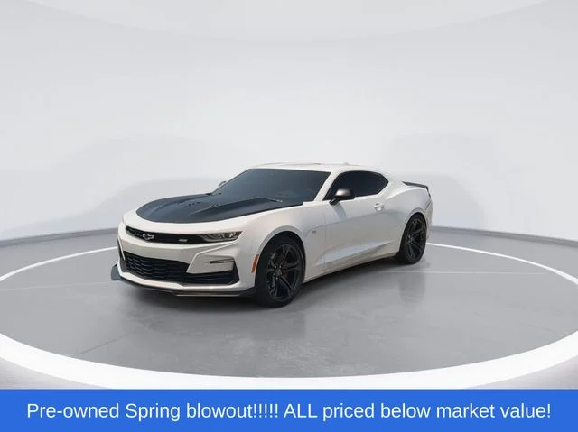Used 2024 White Chevrolet SS image 4