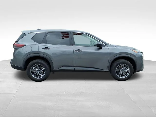 Used 2024 Gray Nissan S image 12