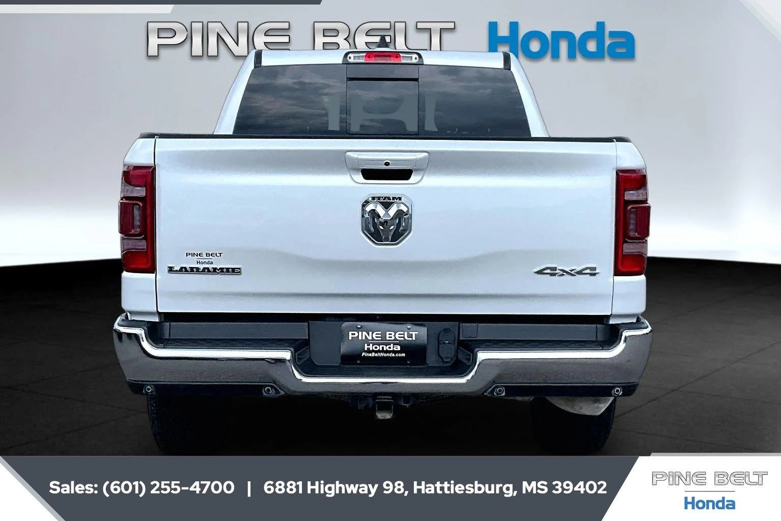Used 2023 Ivory White Tri-Coat Pearlcoat Ram Laramie image 4