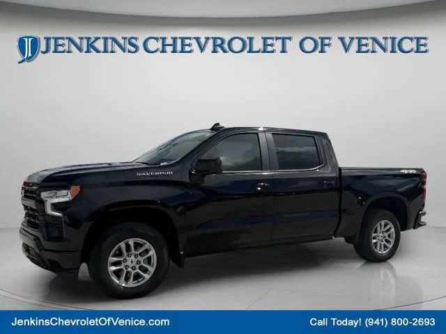 Used 2023 BLACK Chevrolet RST image 10