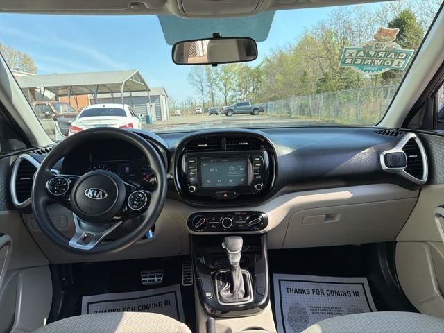 2021 Kia Soul LX - Photo 19