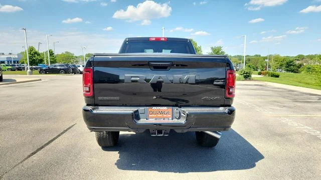 New 2026 Diamond Black Crystal Pearl-Coat Exterior Paint RAM Big Horn image 20