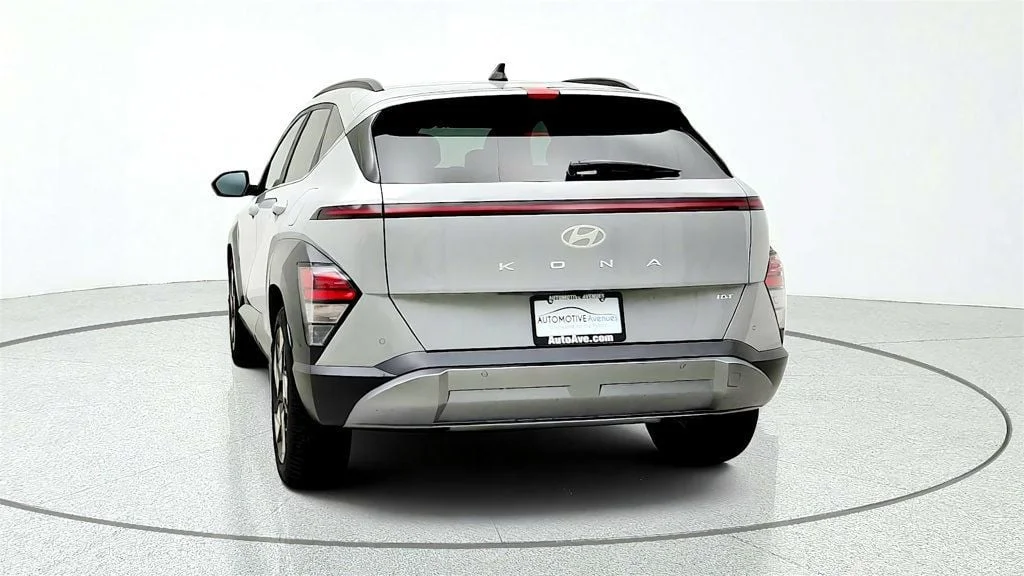 Used 2026 Cyber Gray Metallic Hyundai Limited AWD image 6