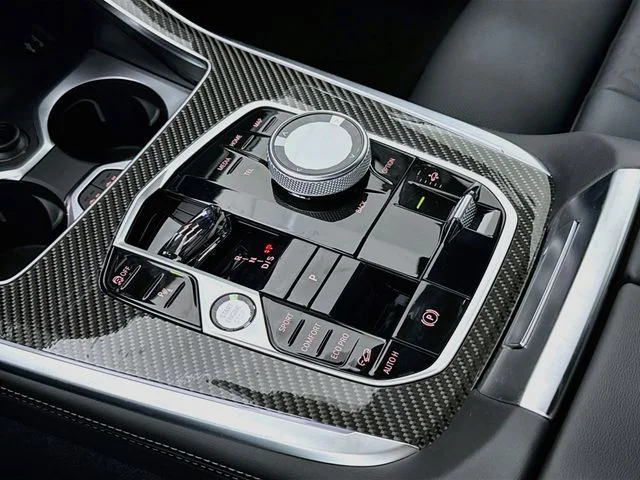 New 2027 Black BMW M60i image 17