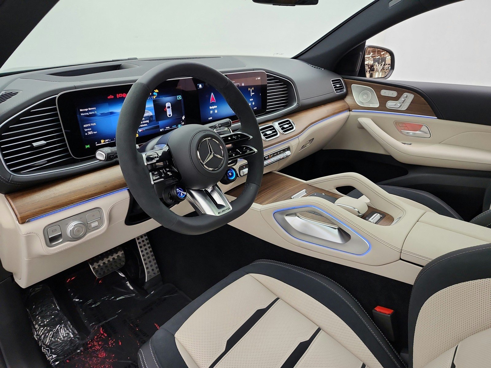New 2026 MANUFAKTUR Ireland Mid Green Metallic Mercedes-Benz AMG® GLE 53 4MATIC+ Coupe image 10